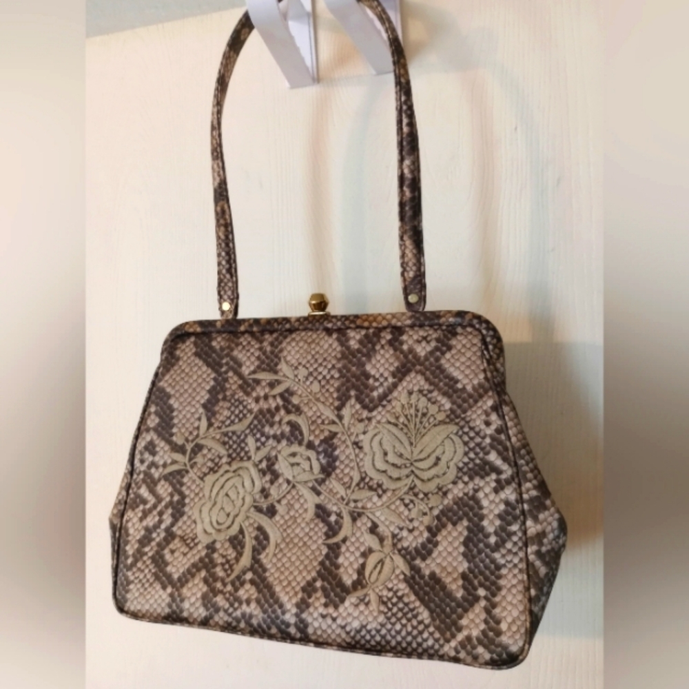 Isabella Fiore‎ Bag Snakeskin Look w Embroidered Flowers
